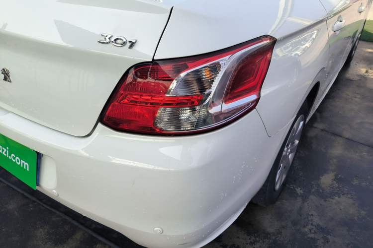 Used Peugeot 301 2014 1.6L Manual Comfort Edition
