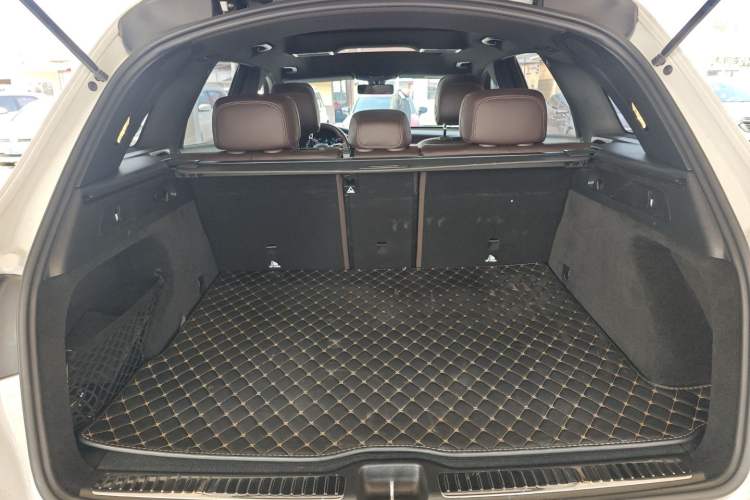 Used Mercedes-Benz GLC 2022 Second Facelift GLC 260 L 4MATIC Dynamic Edition