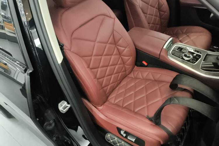 Used BMW X5 2023 xDrive 30Li Luxury M Sport Night Edition Package