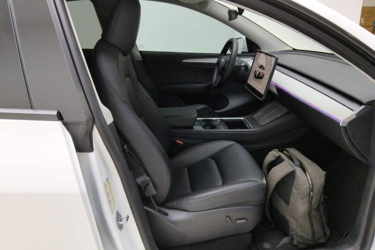 Used Tesla Model Y 2023 Rear-Wheel-Drive Version