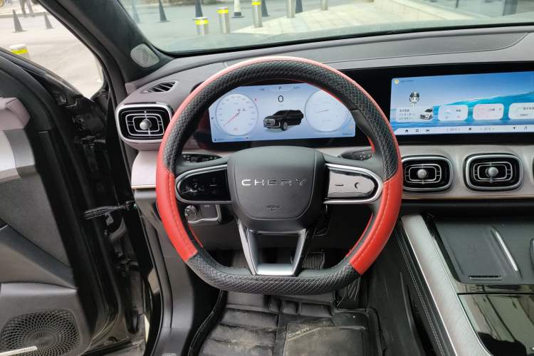 Used Chery Tiggo 9 2025 2.0T Dual-Clutch Two-Wheel Drive Luxury Edition 7 Seats
