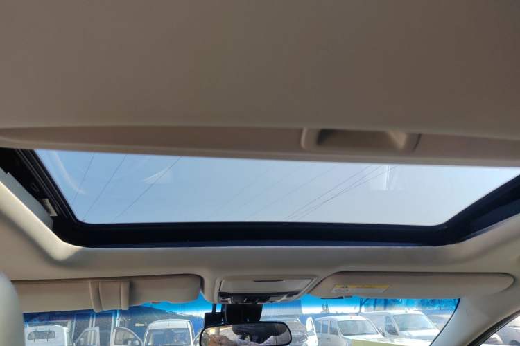 Used Honda Elysion 2022 2.0L eHEV Luxury First Edition
