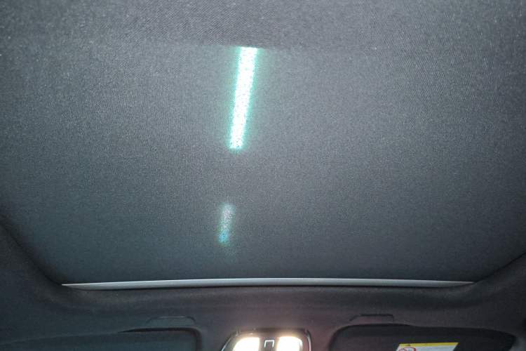 Used Volvo XC60 New Energy 2025 Plug-in Hybrid Long-Range All-Wheel Drive Zhiyuan Sport Edition
