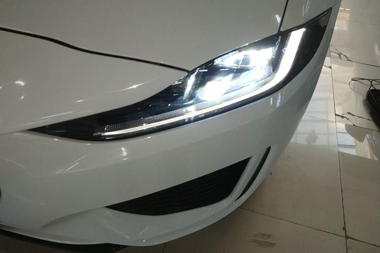 Used Jaguar XEL 2020 2.0T 200 PS R-DYNAMIC S Advanced Sport Edition
