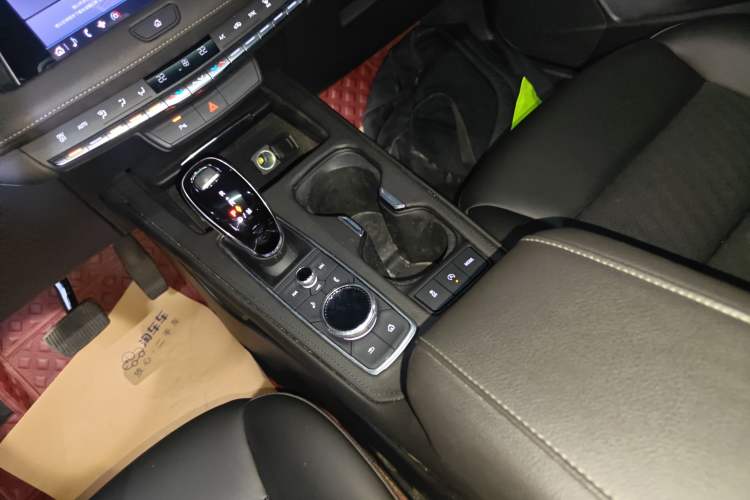 Used Cadillac XT4 2021 28T Two-Wheel Drive Tech Edition