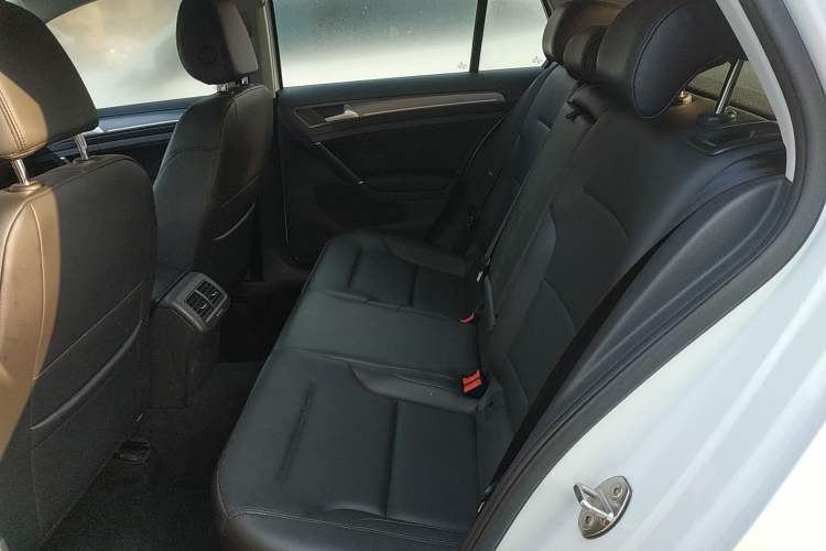 Used Volkswagen Golf 2017 230TSI Automatic Comfort Edition – Celebrating Milestone of One Million Units