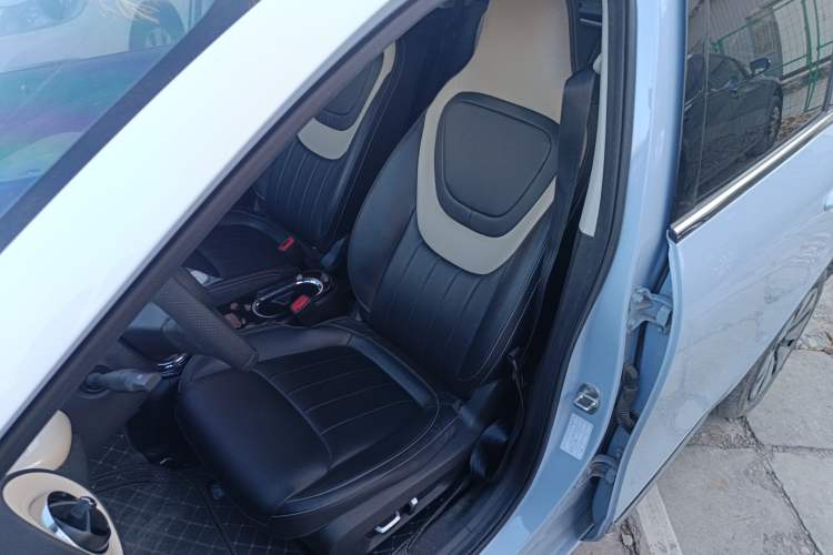 Used Wuling Bingo 2023 410 km Lingxi Deluxe Edition
