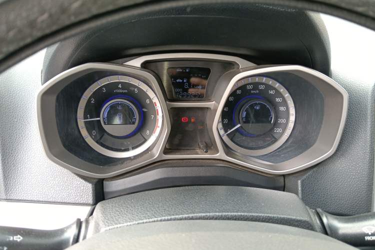 Used  Refine S3 2014 1.5L Manual Luxury Smart Model
