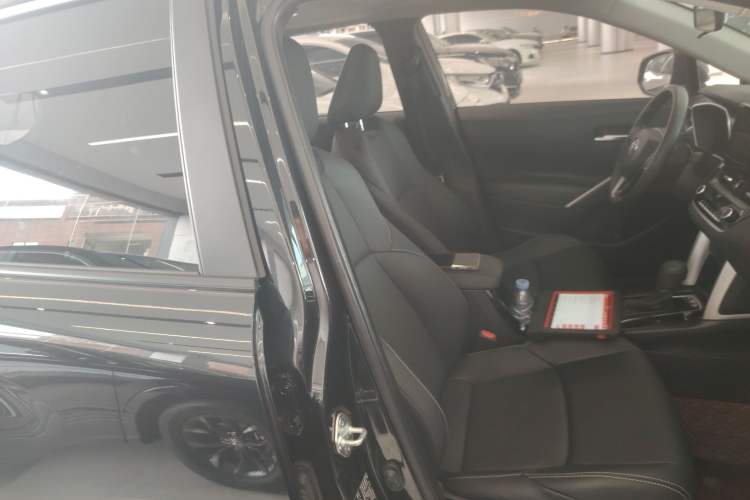 Used Toyota FRONTLANDER 2024 2.0L CVT Luxury Edition
