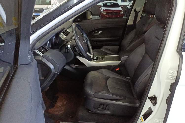 Used Land Rover Range Rover Evoque 2017 2.0T SE Smart Glow Edition