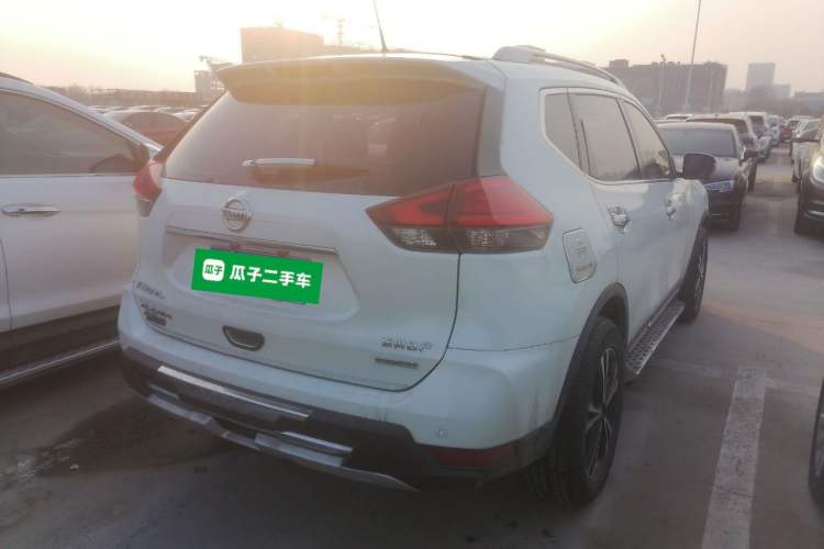 Used Nissan X-Trail 2019 2.5L CVT Smart Connect Luxury Edition 4WD

