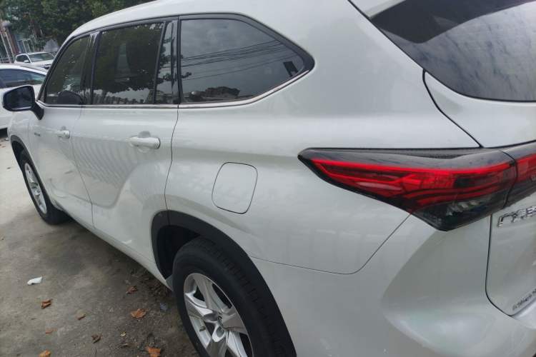 Used Toyota Highlander 2023 2.5L Smart Electric Hybrid Dual-Engine Two-Wheel Drive Elite Version 5 Seats
