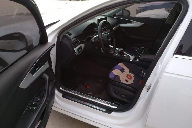 Used Audi A4L 2018 30th Anniversary Edition 40 TFSI Fashion Model