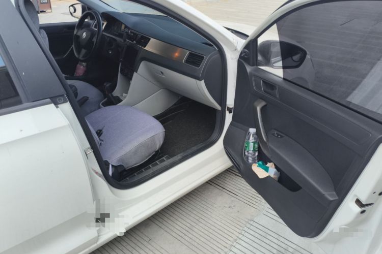 Used Skoda Rapid 2016 1.4L Manual Front-Wheel Drive Version
