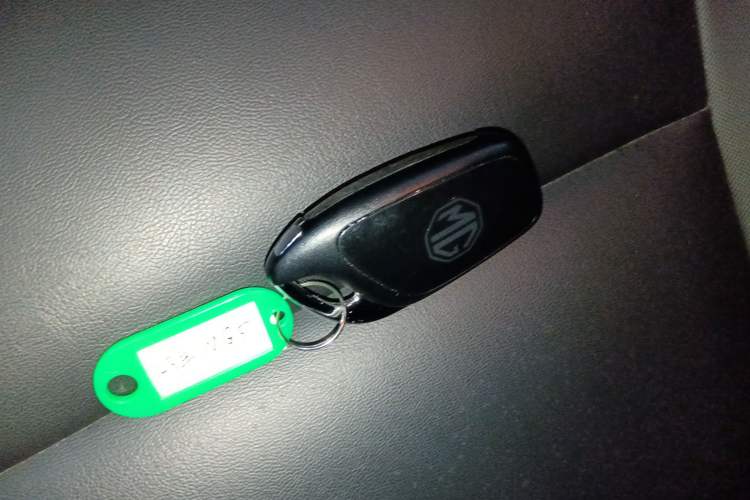 Used MG 5 2022 180 DVVT CVT Youth Luxury Edition
