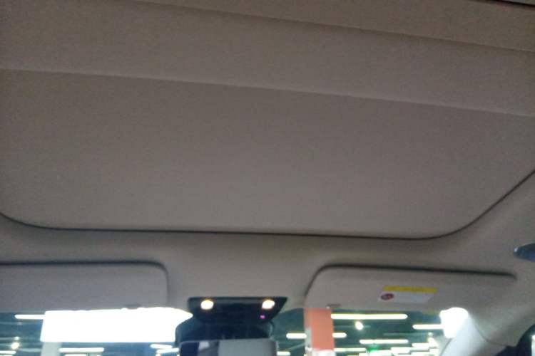 Used Li Auto MEGA 2024 Ultra Model
