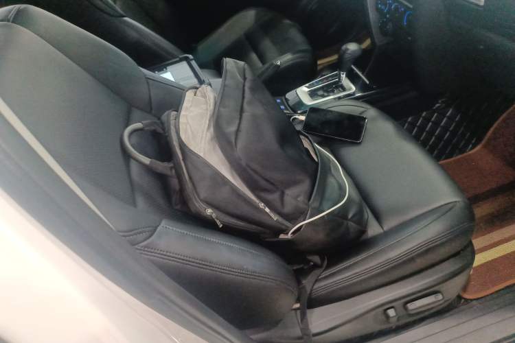 Used Toyota Fortuner 2016 2.7L Middle East Version
