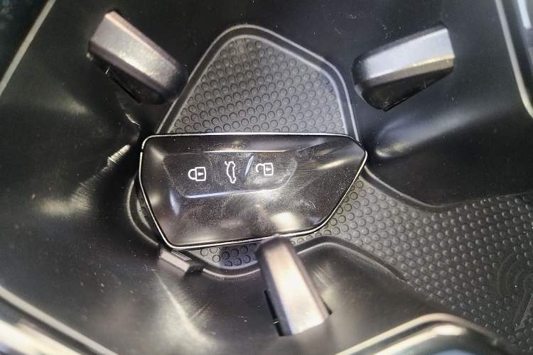 Used Volkswagen Tiguan L 
