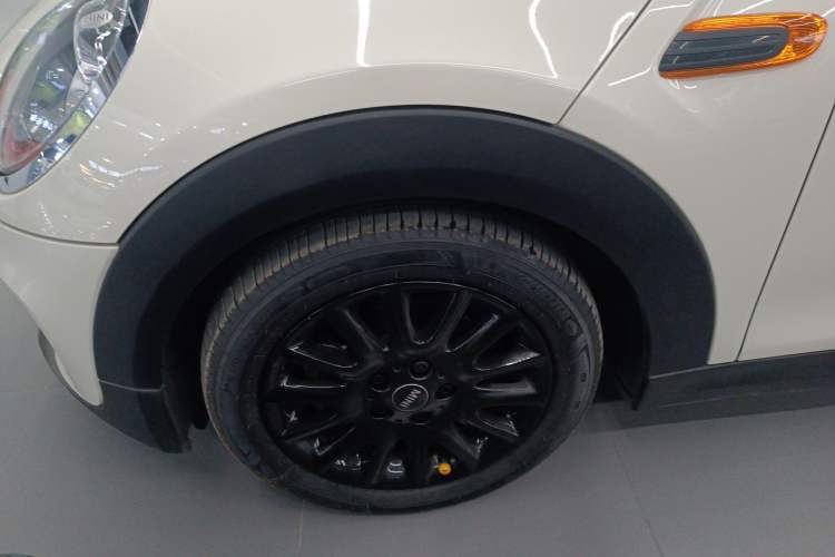 Used  MINI 2016 1.5T COOPER
