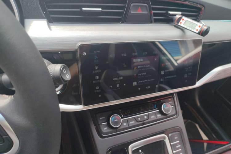 Used Geely Auto Emgrand X7 Sport 2022 1.8TD DCT Zhiya Trim
