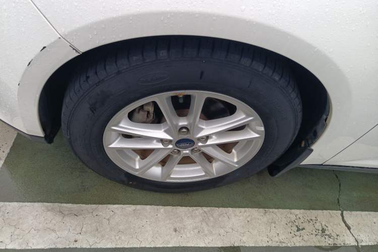 Used Ford Focus 2017 Sedan 1.6L Automatic Fashion Edition Smart Drive Version