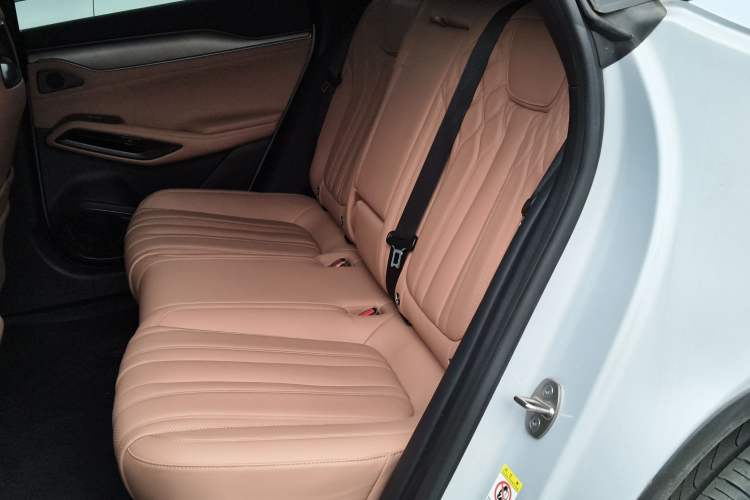 Used BYD Song L EV 2025 Intelligent Driving Version 662 km LiDAR Excellence Edition