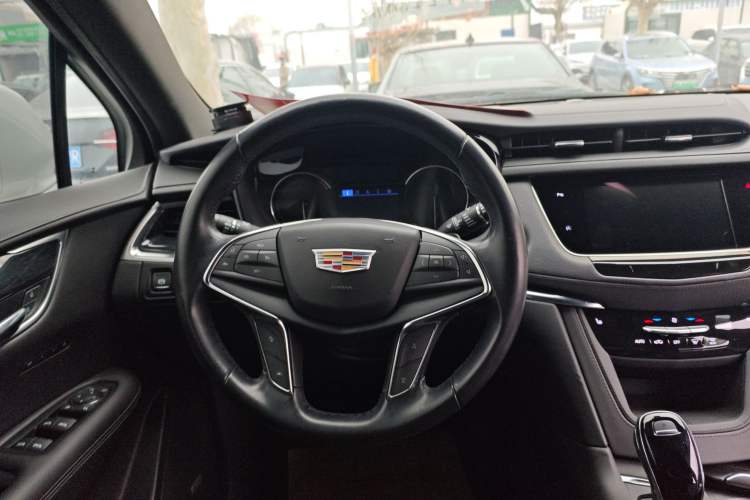 Used Cadillac XT5 2023 2.0T Two-Wheel-Drive Fashion Edition
