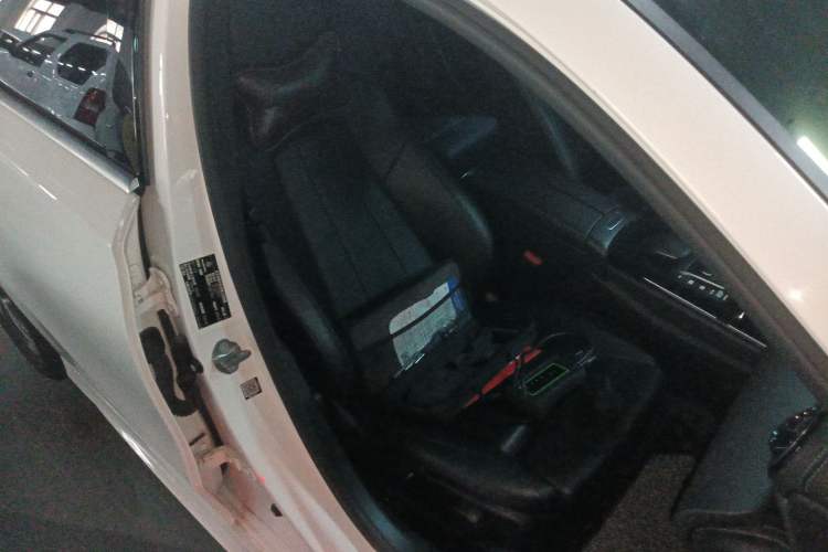 Used Mercedes-Benz A-Class 2020 Facelift A 180 L Sport Sedan Special Configuration