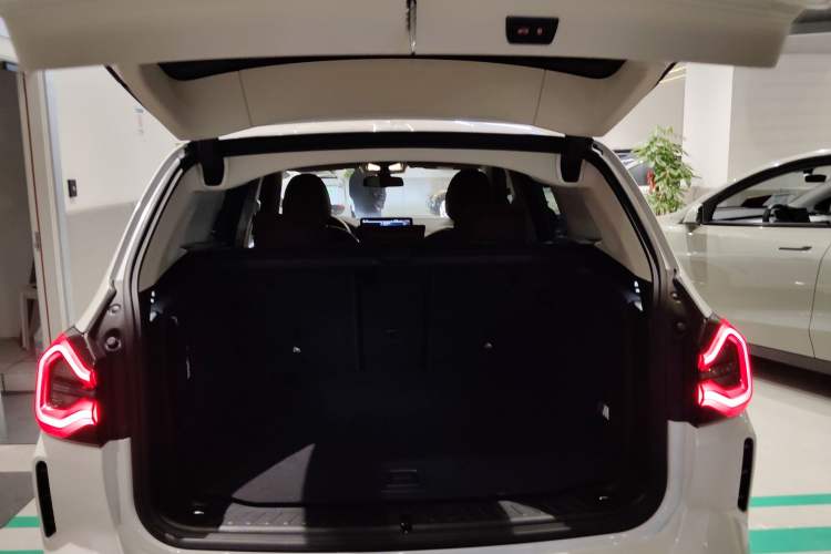 Used BMW iX3 2023 Leading Type
