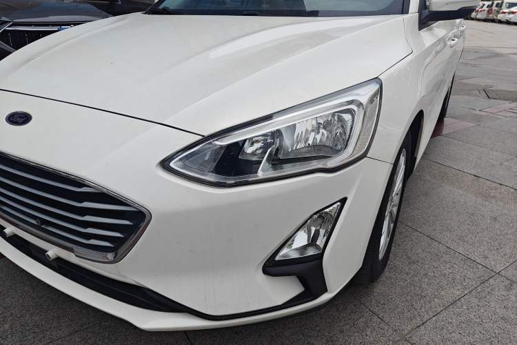 Used Ford Focus 2019 Sedan EcoBoost 180 Automatic Trend Edition
