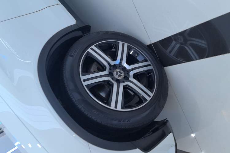 Used Mercedes-Benz GLC Coupe 2022 Refreshed GLC 260 4MATIC Coupe SUV
