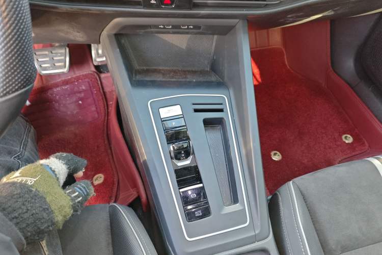 Used Volkswagen Golf 2021 280TSI DSG R-Line
