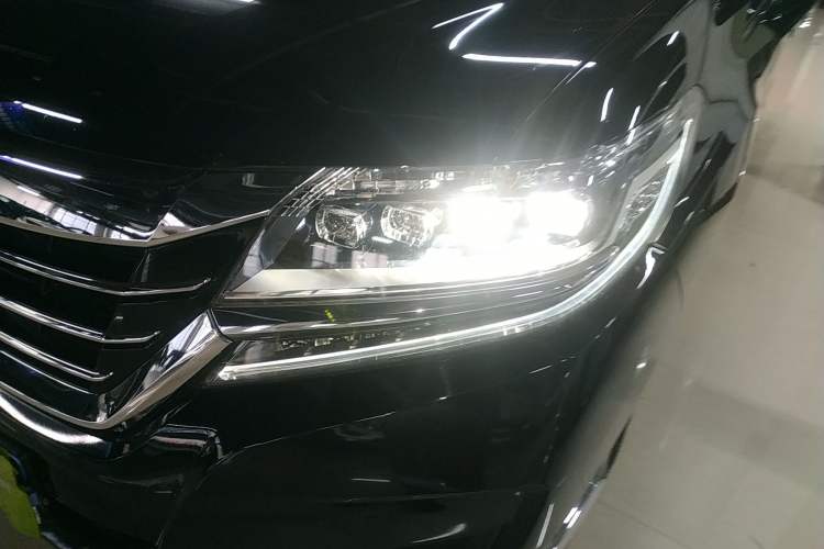 Used Honda Elysion 2016 2.4L Luxury Edition
