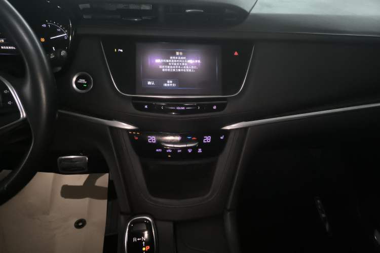 Used Cadillac XT5 2016 25T Luxury Model