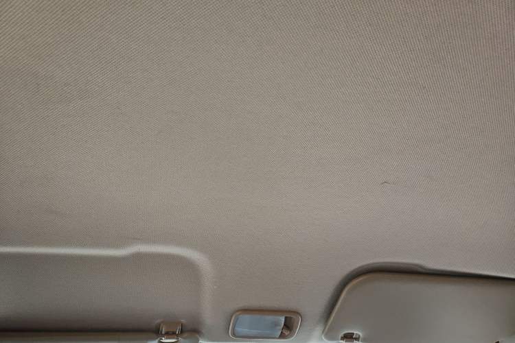 Used Wuling Hongguang V 2019 1.5L Base Version China VI LAR