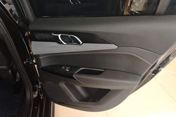 Used Lynk & Co 03 2021 2.0TD Automatic Trendy Champion Edition
