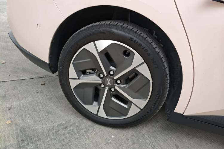 Used XPeng MONA M03 2024 620 with Ultra-Long Range