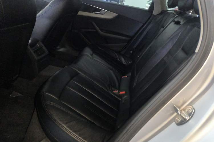 Used Audi A4L 2018 30th Anniversary Edition 40 TFSI Trendy Model
