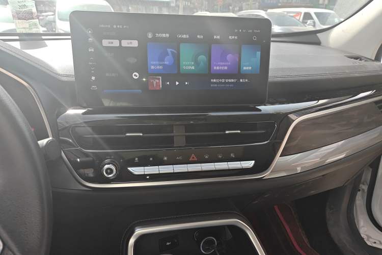 Used Haval H6 2021 National Trend Edition 1.5 GDIT Automatic Luxury Version
