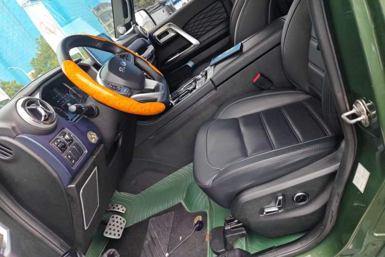 Used Beijing Auto BJ40 2020 2.3T Automatic Four-Wheel Drive Rainforest Expedition Edition