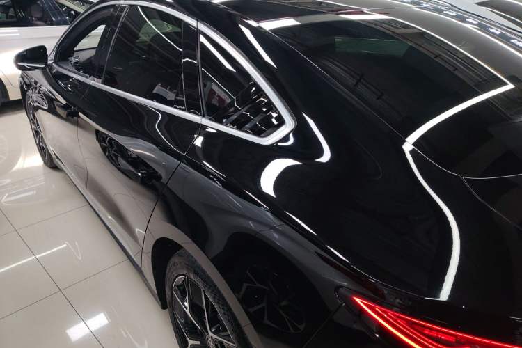 Used BYD Han 2022 EV Genesis Edition 715 km Front-Wheel-Drive Flagship Model
