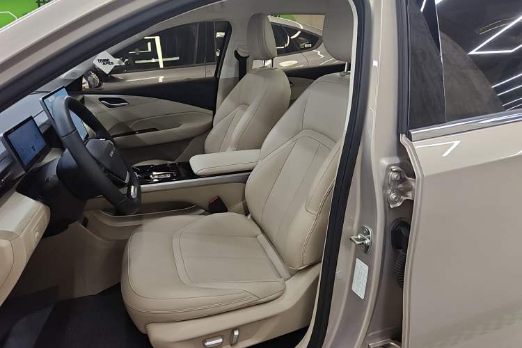 Used Wuling Xingguang 2024 Co-Creation Edition 510 Advanced Model
