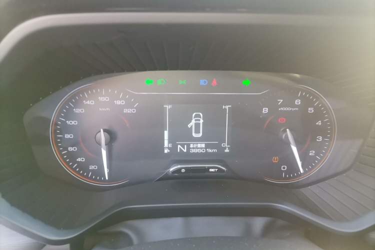 Used Wuling Jiachen 2022 1.5T Manual Comfort & Dynamic Version