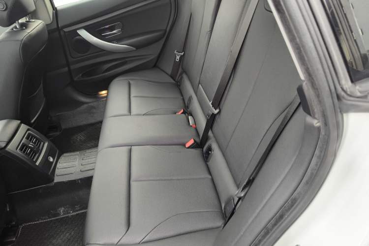 Used BMW 3 Series GT 2017 320i Sport Edition
