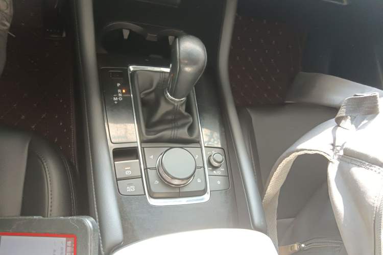 Used Mazda Mazda 3 Axela 2021 2.0L Automatic ZhiXuan Edition
