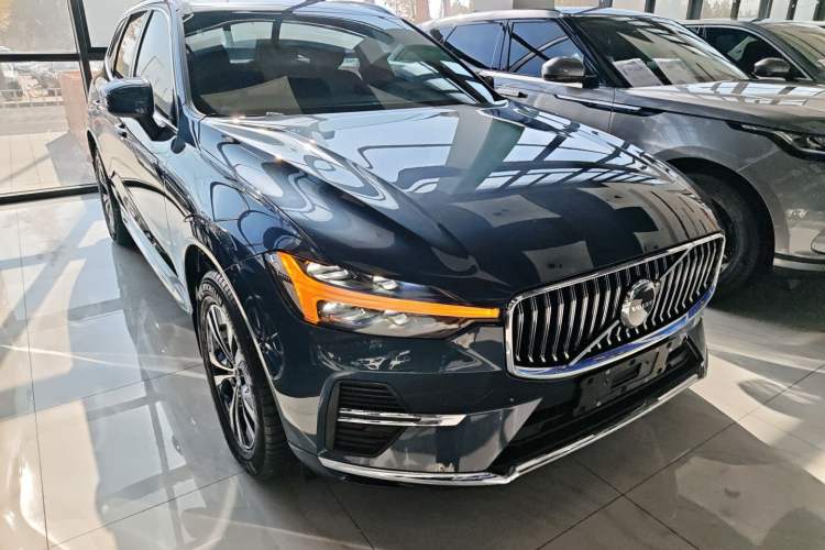 Used Volvo XC60 2023 B5 4x4 Smart Luxury Edition