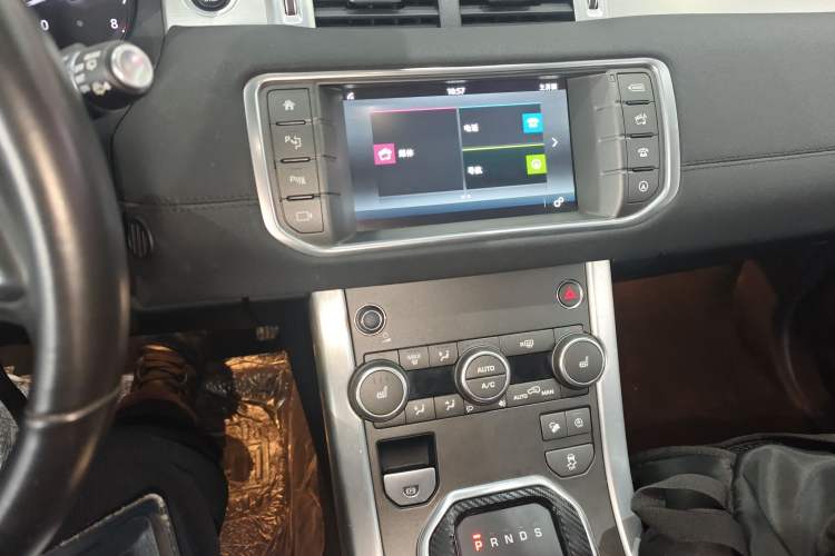 Used Land Rover Range Rover Evoque 2018 240PS PURE Style Edition
