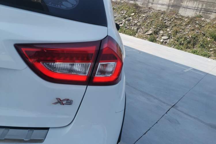 Used Geely Auto Vision X3 2017 1.5L Manual Elite Model