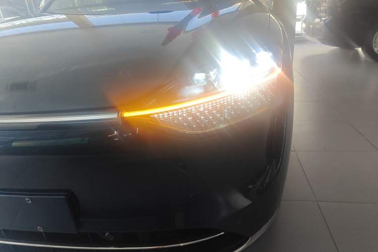 Used Hima AITO M9 2024 Range-Extended Ultra Version 52 kWh 6-Seater Model
