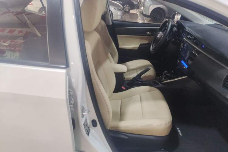 Used Toyota Levin 2017 Revised Dual-Engine 1.8H GS E-CVT Elite Sunroof Version China V Standard